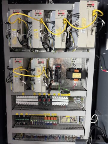 Torno CNC Barramento Inclinado GLI 400 - Imagem 28