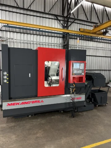 Torno CNC Barramento Inclinado GLI 400 - Imagem 43